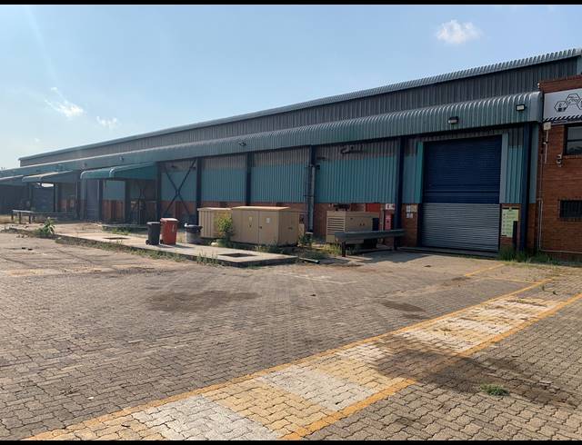 2,990M² WAREHOUSE TO LET IN KYA SANDS